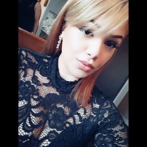 Meet your Posher, Gabriela